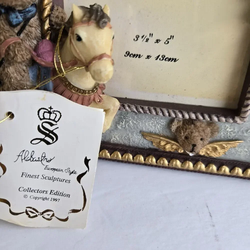 The Unique Collection Picture Frame Resin 3D 3.5 x 5 inch Photo Bear Horse Rose
